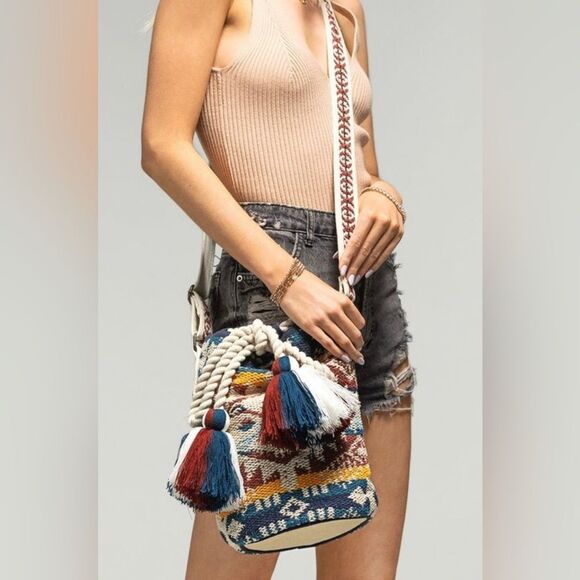 Bohemian Bucket Shoulder Bag Najavo Pattern Handwoven Cotton NWT - Picture 4 of 8